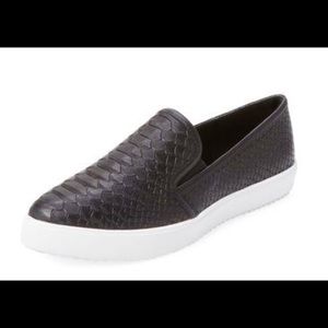 FIFTH CITY NWWT CASEY TRIMMED SLIP ON SNEAKER SZ 9